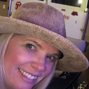 Meet your Posher, Jodi